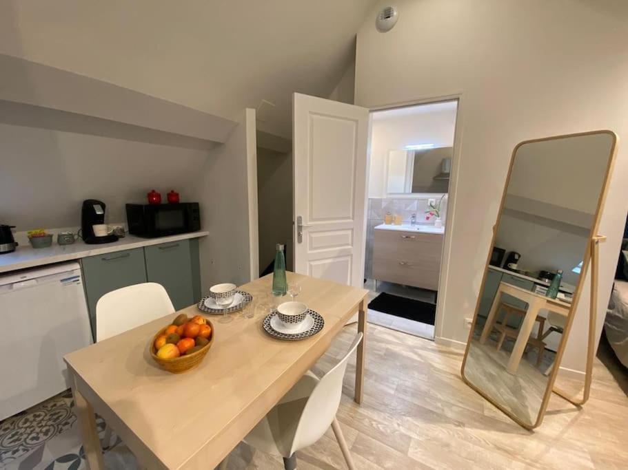 Cocon Au Calme En Hyper Centre Apartment Chateau-Renault Exterior photo